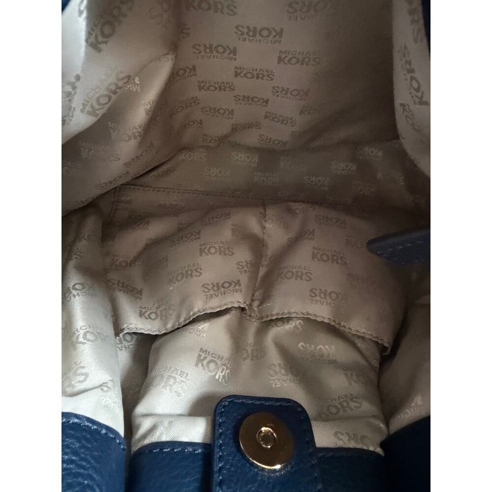 Michael Kors Leather Ludlow Drawstring Hobo Shoulder Bag Blue - Picture 11 of 13